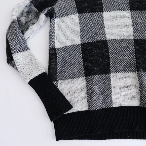 Banana Republic Black & White 61% Cotton 19% Mohair 8% Wool Crewneck Sweater  XS - Picture 8 of 12